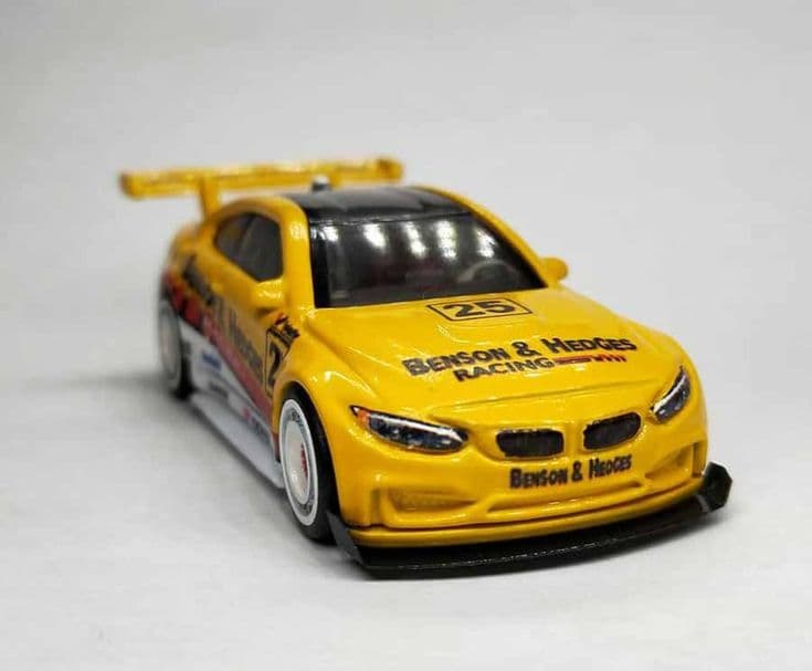 BMW M4 Racing Benson & Hedges